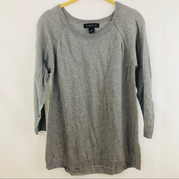 Grey Top - Picture 3 of 5